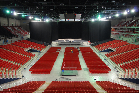 A Sportaréna befogadó készsége megközelítőleg 15.000 fő - Budapest - ALL KYOKUSHIN KARATE WORLD TOURNAMENT - Össz Kyokushin Karate Világbajnokság - Budapest karate - Budapest világbajnokság - Budapest verseny - Budapest sport - Kalmár Árpád - Magyarországi Harci Művészetek Szövetségének elnöke - Magyarországi Harci Művészetek Szövetsége - Média szakértő - Budapest média - Budapest Sportaréna - Budapest Papp László Sportcsarnok - Karate Szövetség 