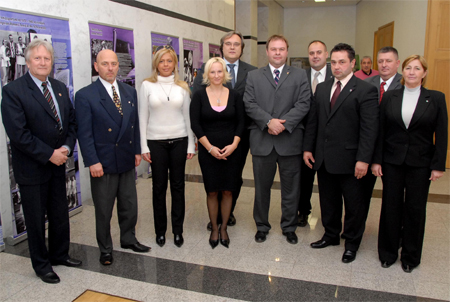 A szervezők színvonalas világversenyt rendeznek - Budapest - ALL KYOKUSHIN KARATE WORLD TOURNAMENT - Össz Kyokushin Karate Világbajnokság - Budapest karate - Budapest világbajnokság - Budapest verseny - Budapest sport - Kalmár Árpád - Magyarországi Harci Művészetek Szövetségének elnöke - Magyarországi Harci Művészetek Szövetsége - Média szakértő - Budapest média - Budapest Sportaréna - Budapest Papp László Sportcsarnok - Karate Szövetség 