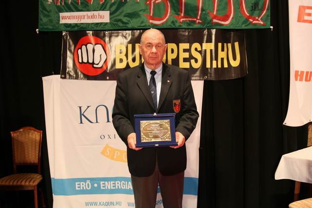 Shihan Furkó Kálmán Életműdíjat kapott a Harcművész Szövetségtől