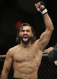 Arlovski három kártyára is esélyes