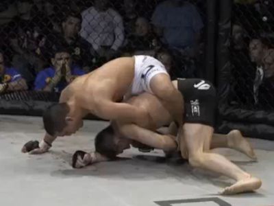 Joe Soto (fehérben) földön is remek harcos Joe Soto (fehérben) földön is remek harcos