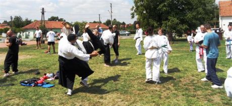 Aikido edzés a demonstrációs napon