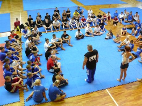 Kick-box Pontfighting edzőtábor a Halker-Király Team szervezésében Csongrádban