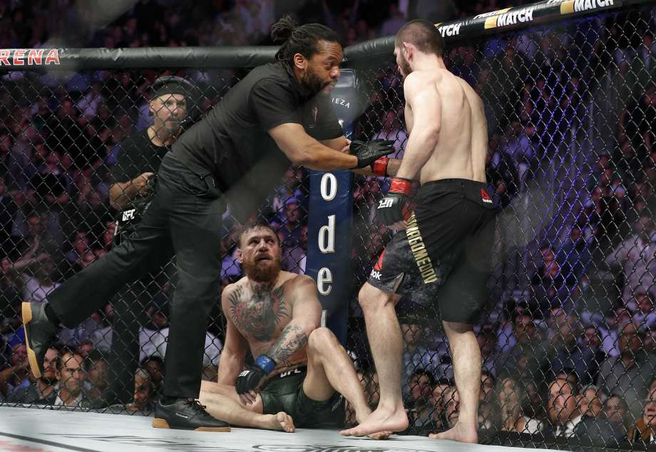 Dana White: „Nem 100%, hogy Khabib megtarthatja az övét”
