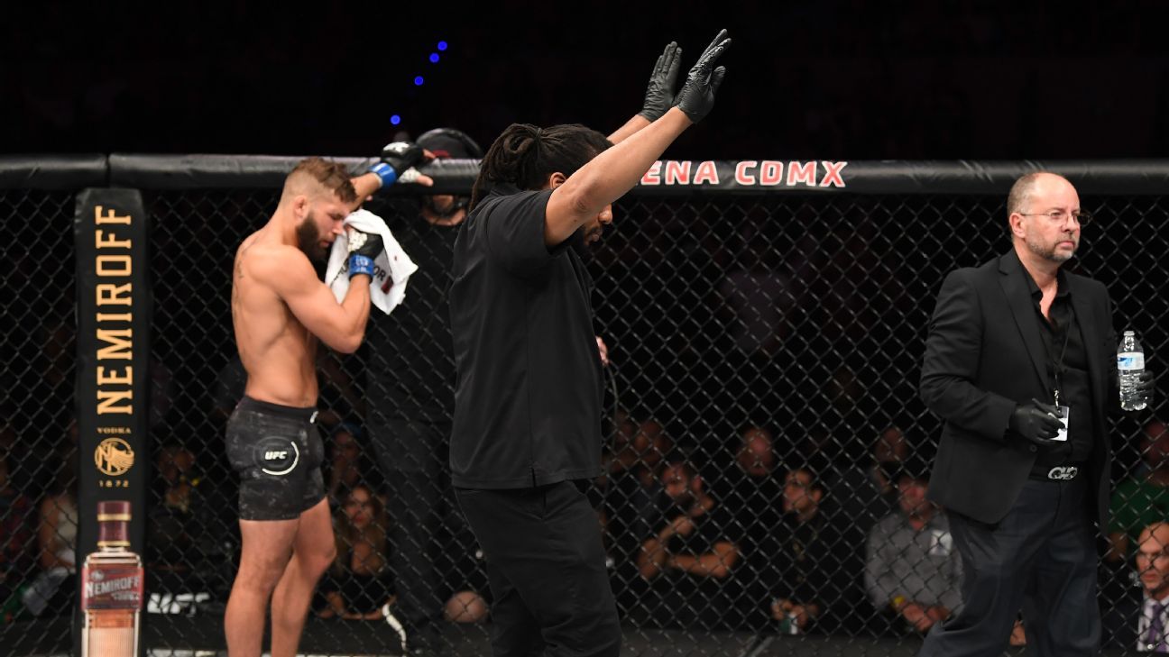 Botrány a mexikói UFC gálán! (VIDEÓ)
