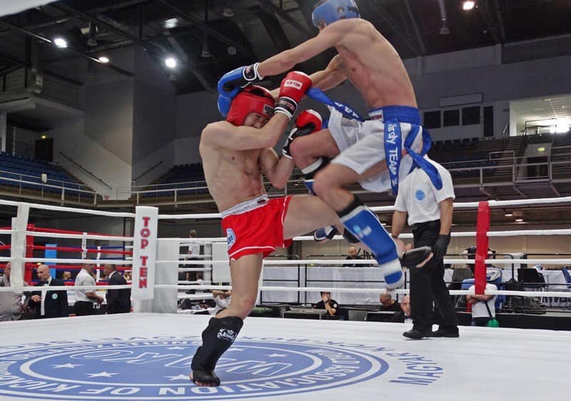 Felelősségteljes döntés a kick-box szövetség részéről!