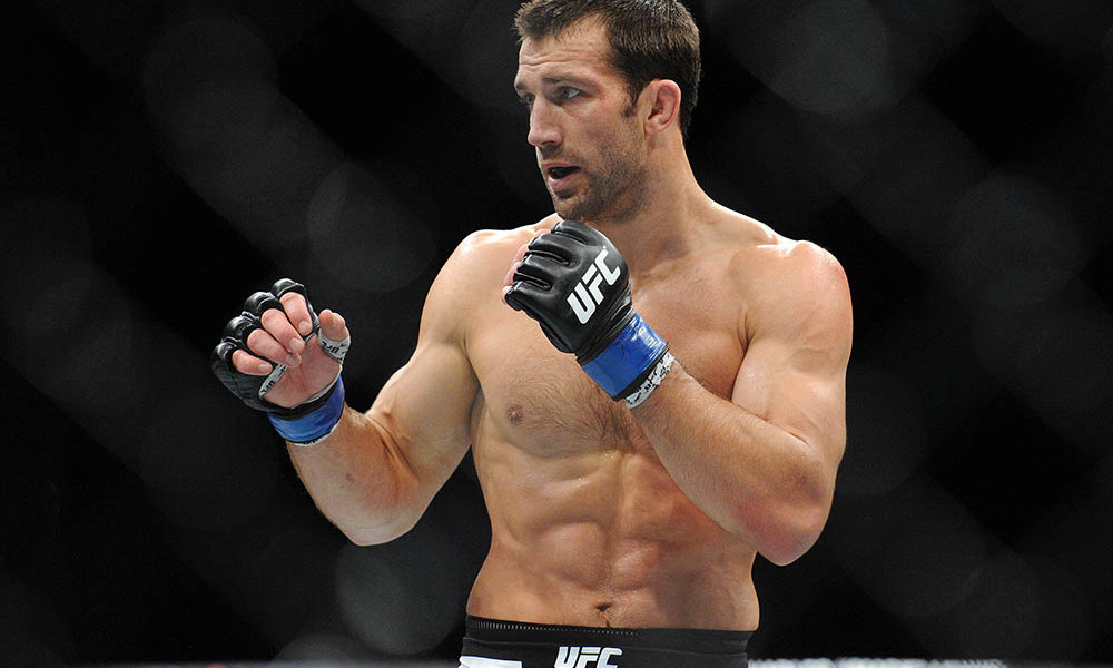 Újra viszket Luke Rockhold tenyere